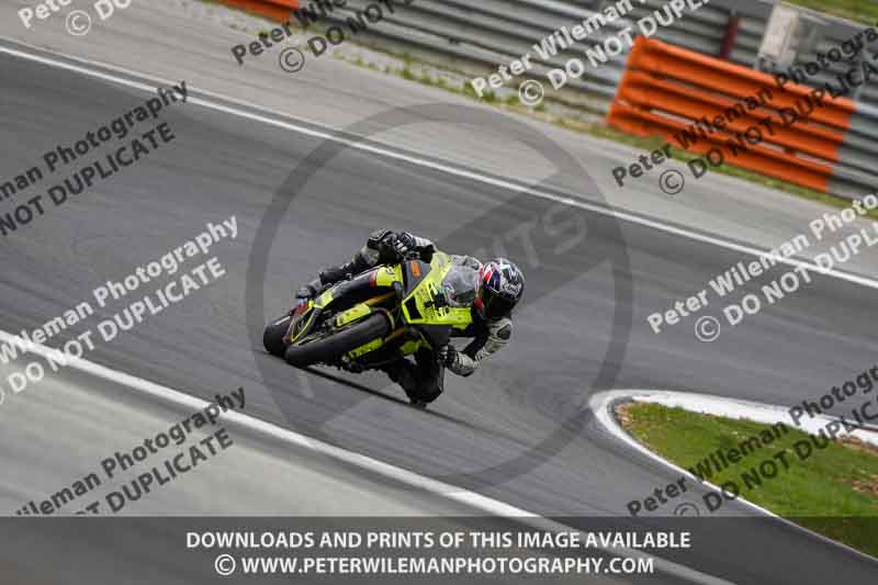 cadwell no limits trackday;cadwell park;cadwell park photographs;cadwell trackday photographs;enduro digital images;event digital images;eventdigitalimages;navarra;no limits trackdays;peter wileman photography;racing digital images;trackday digital images;trackday photos